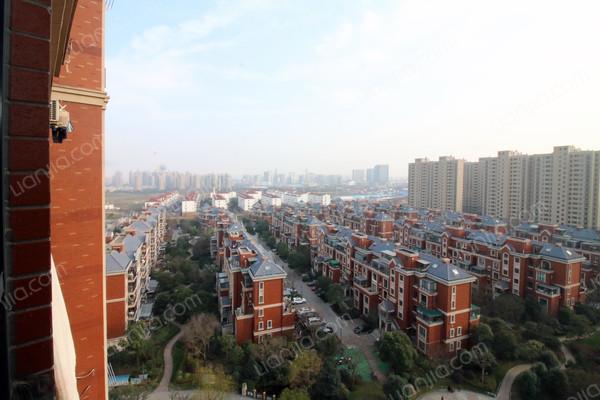 嘉城香馥湾,配套完善,装修精致,温馨一室