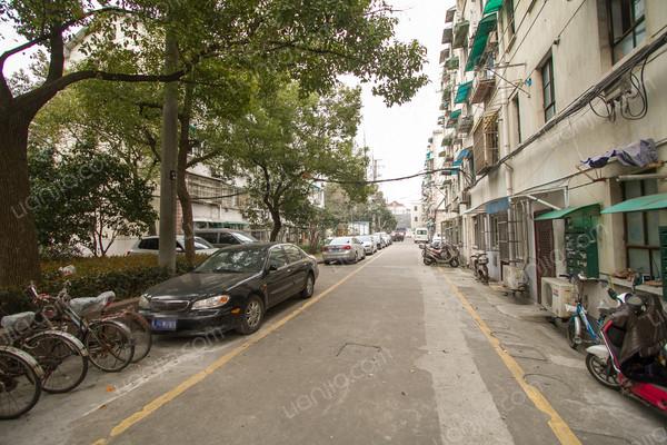 鞍山三村,钥匙在店,上下楼方便,出行方便