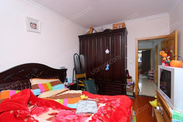 闹中取静,生活很便利,上门实勘 _石家街151弄租房推荐-链家网上海站