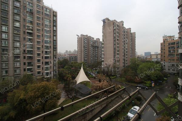 久华佳苑,两室户,如您所见,不落灰