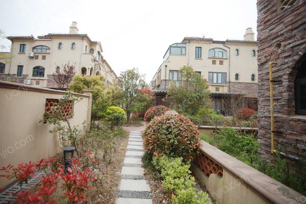 绿地香颂(奉贤)(别墅),高清实拍,观望后悔莫及,成熟社区