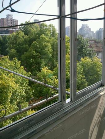 愚园路1032弄131支弄,正规成熟小区,上门实勘,地铁直达