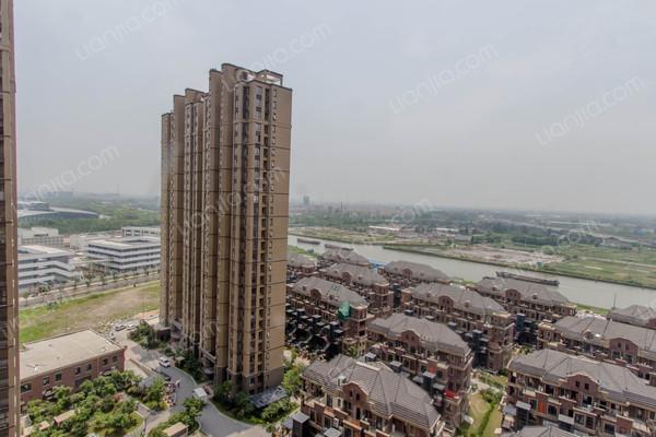 绿地海域苏河源(公寓),黄金楼层,观望后悔莫及,生活很便利