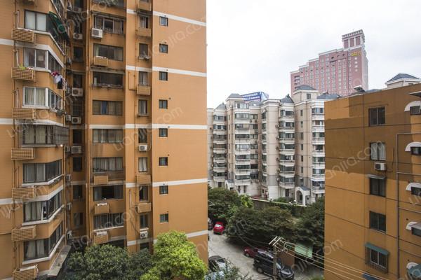 正规成熟小区,3室2厅2卫,有爱有家,上门实拍