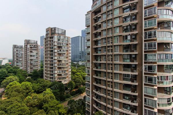 翡翠国际,好房待售,交通方便,适合自住