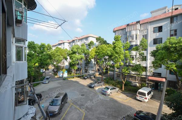 华港花园 满五年 有钥匙3房 近地铁价格可议!