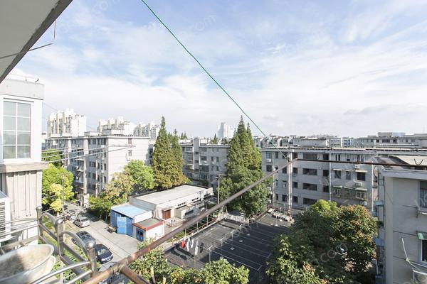 宝林八村,高区景观好,适合自住,南北户型