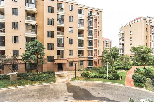 景悦星湖,舒适三室,诚意出售,上下楼方便