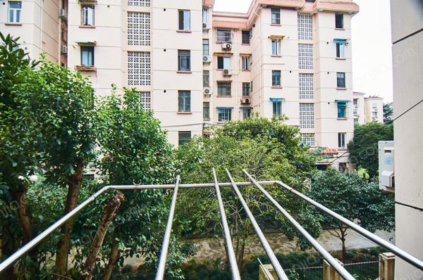 仙霞别墅,装修精致,低区出入方便,高清实拍