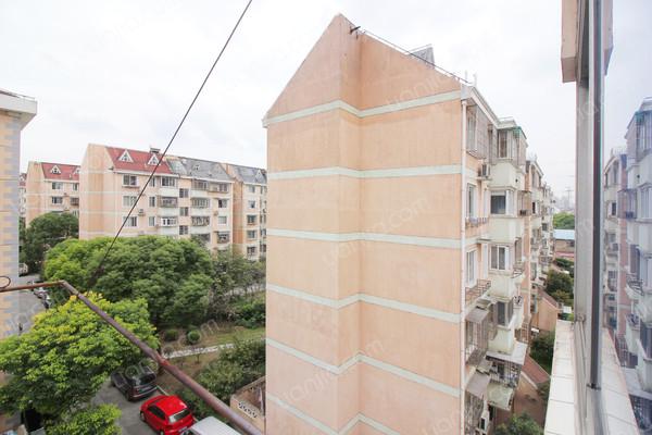 高区景观房,中等装修,满五年 _黄山新村二手房推荐-链家网上海站