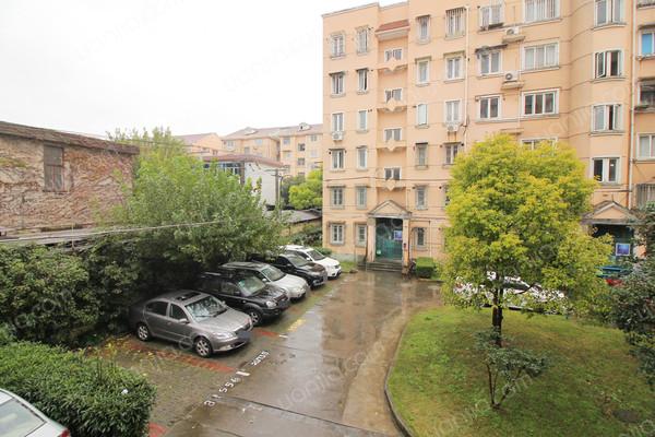 黄山新村,低区出入方便,出行方便,高清实拍