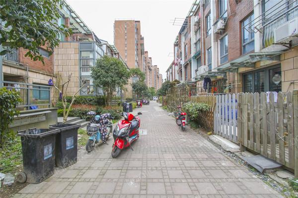 光线充足,拎包入住,满五年,实地看房 _海派青城二手房推荐-链家网上海