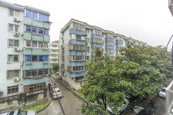 卧室带阳台,好楼层,中等装修,满五年 _育秀三区二手房推荐-链家网上海