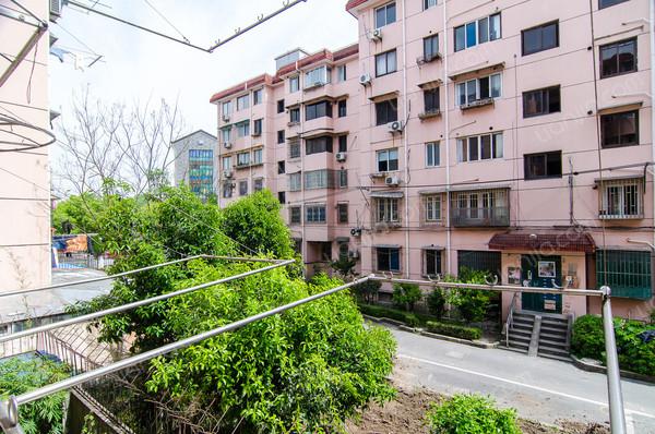 南北通透,上下楼方便,毛坯房,满5年 _绿园四村二手房推荐-链家网上海