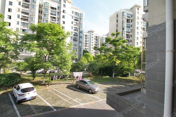 稀缺南北通,厨卫全明,上下楼方便,毛坯房 _新高苑(一至三期)二手房