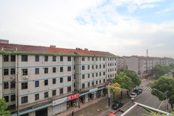 银欣花苑,高区采光好,中等装修,上门实勘