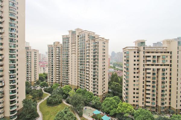 厨卫全明,客厅朝南,出行方便,采光好 _大上海城市花园二手房推荐-链家