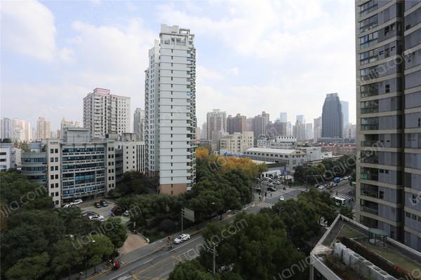 卧室带阳台,客厅带阳台,交通方便,低区出入方便 _静鼎安邦府邸(公寓)